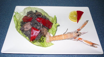 Arroz Negro Con Cigalas.
