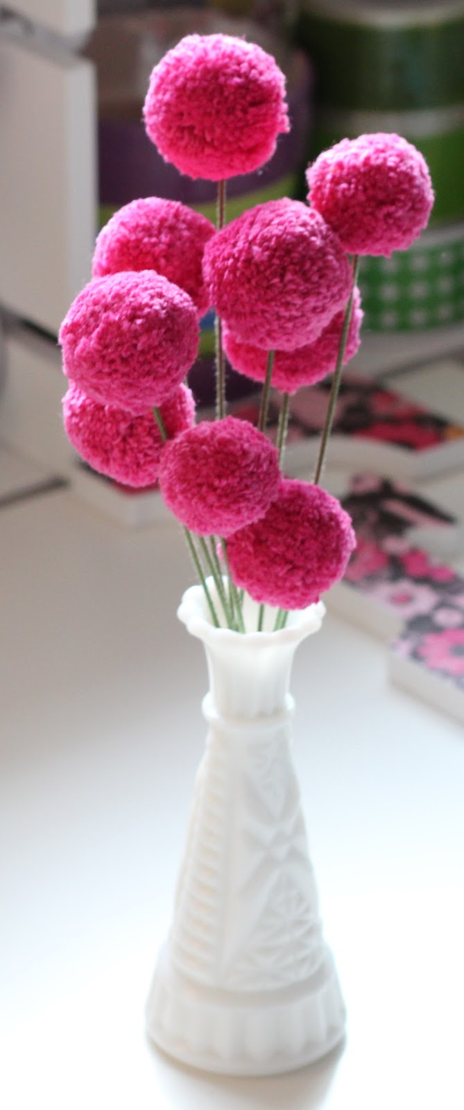 Dill Pickle Design Pom Pom Flower Tutorial