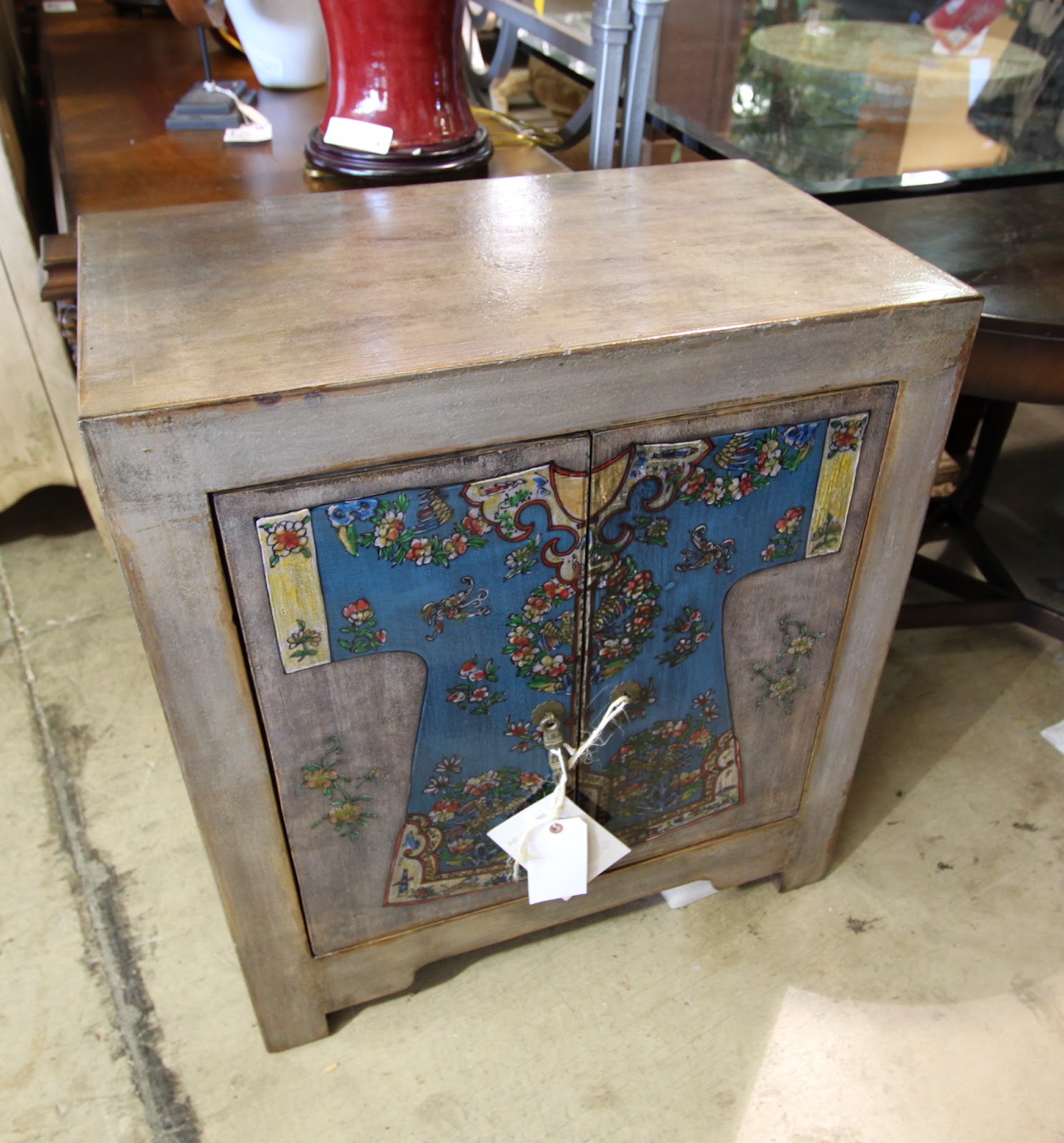 home consignment center decorator's dream midcentury modern remodel