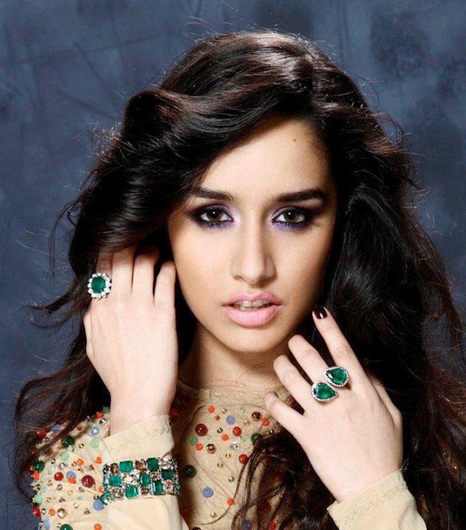 Shraddha Kapoor Hot and Sexy HD Images ~ Hollywood Celebrities in Bikini