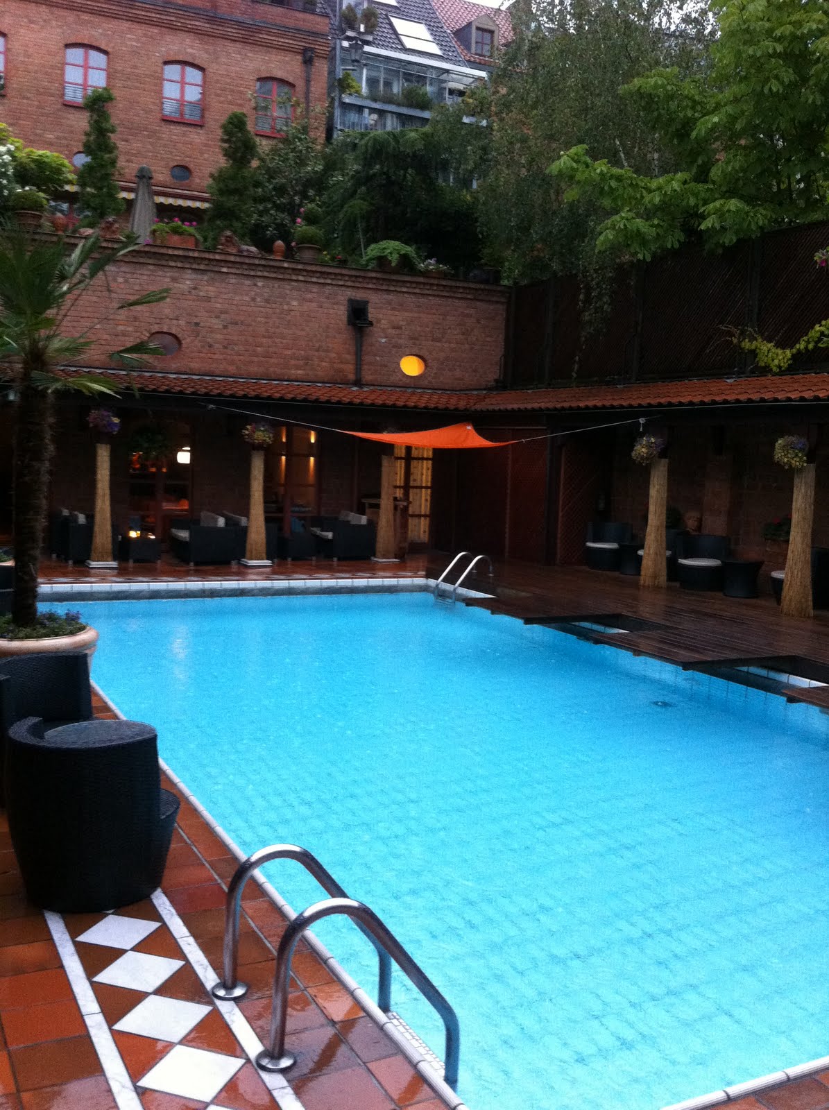 Jack of Hearts A few snap shots of the Cologne gay scene.