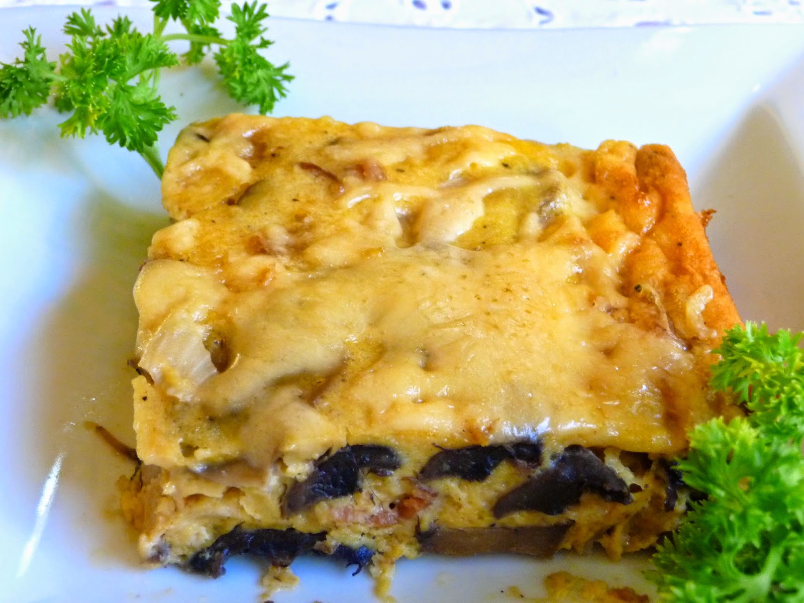 SPLENDID LOWCARBING BY JENNIFER ELOFF BACON, MUSHROOM, SMOKED GOUDA