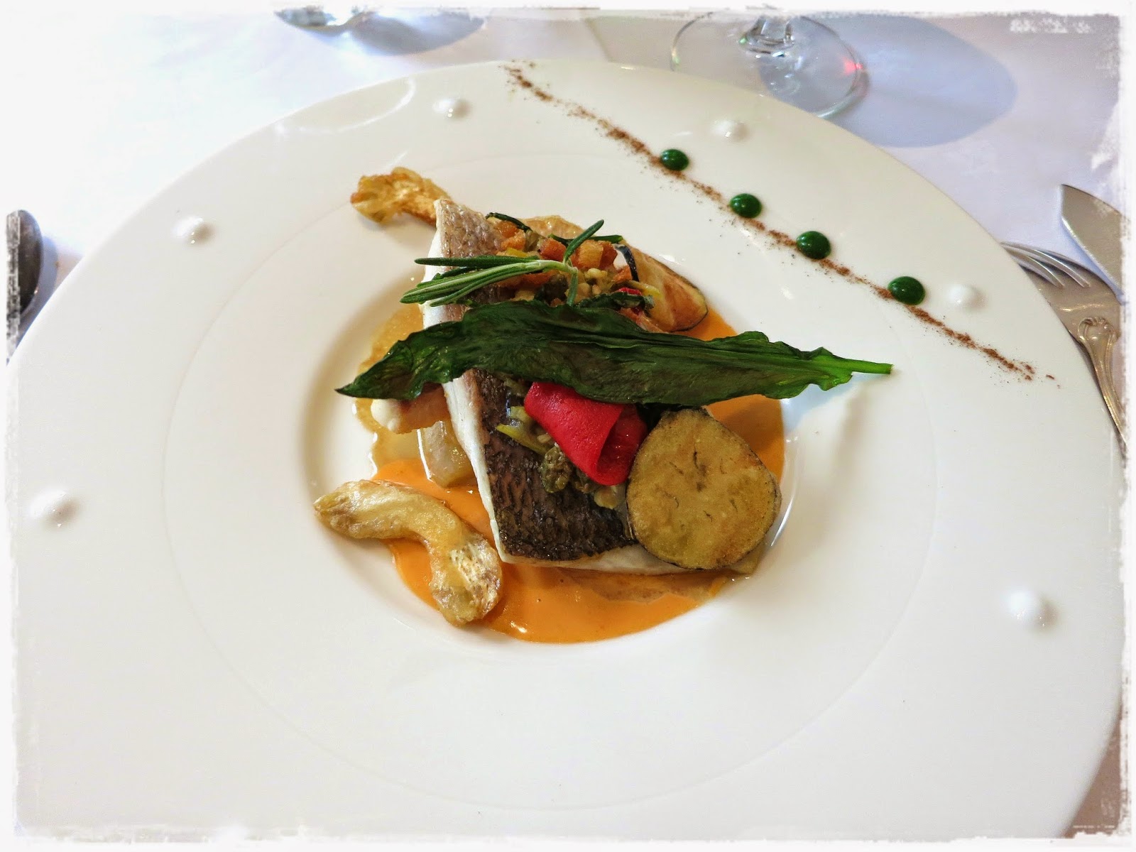 What does a French gourmet meal really look like? Paperesse