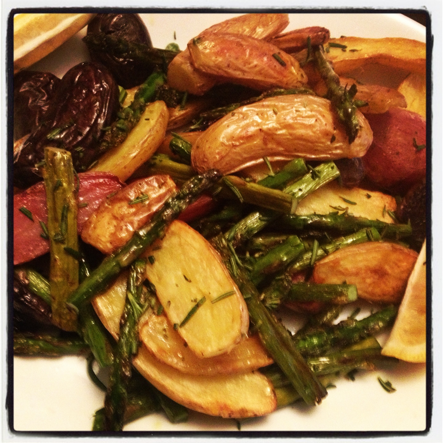 it's what's cookin Roasted Fingerling Potatoes & Asparagus with
