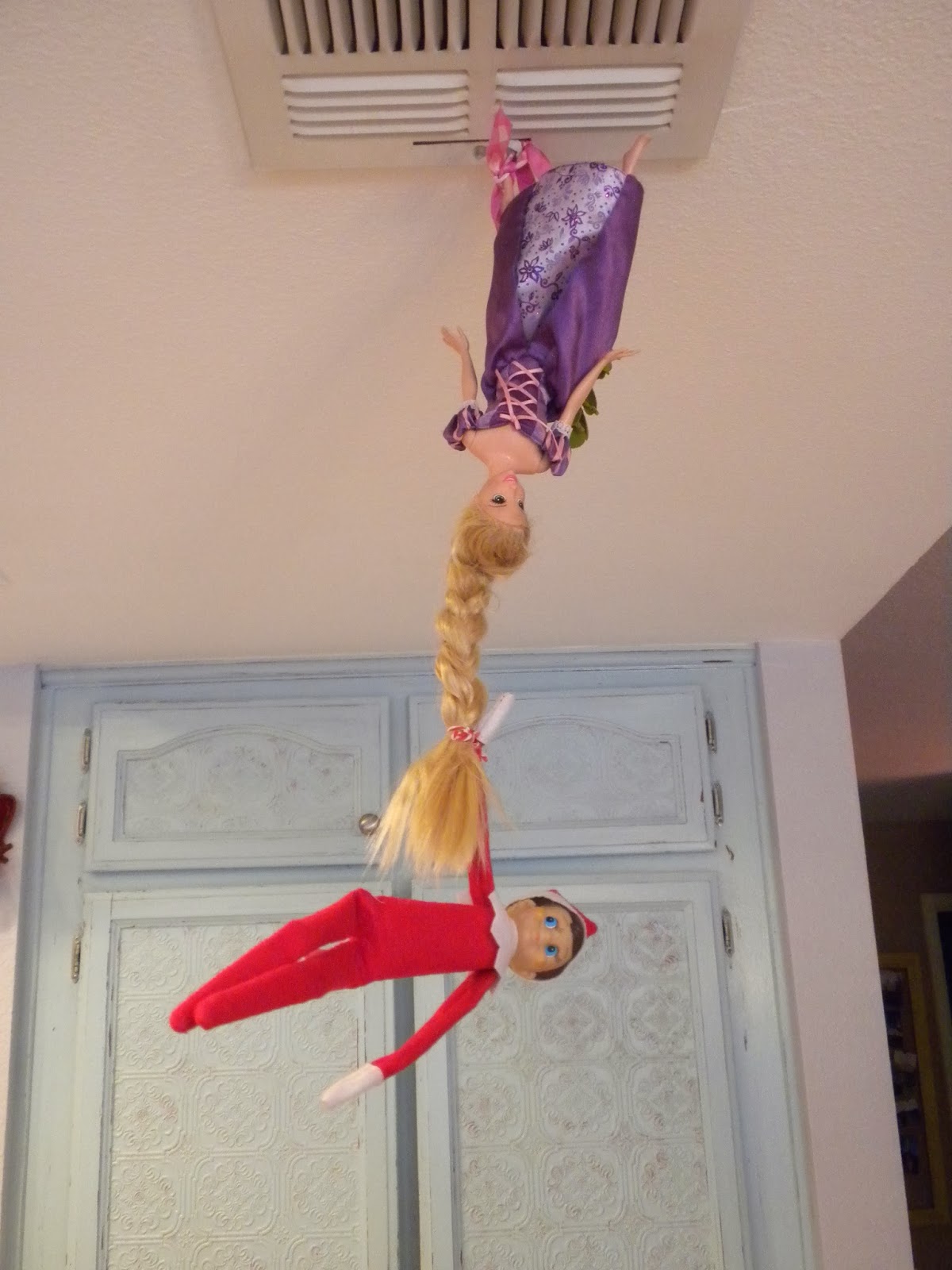Jedi Craft Girl: Elf on the Shelf Ideas