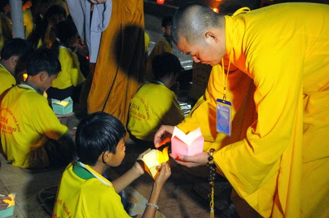 chùa hoa khai,khóa tu mùa hè,đăk nông,thắp nến,tri ân