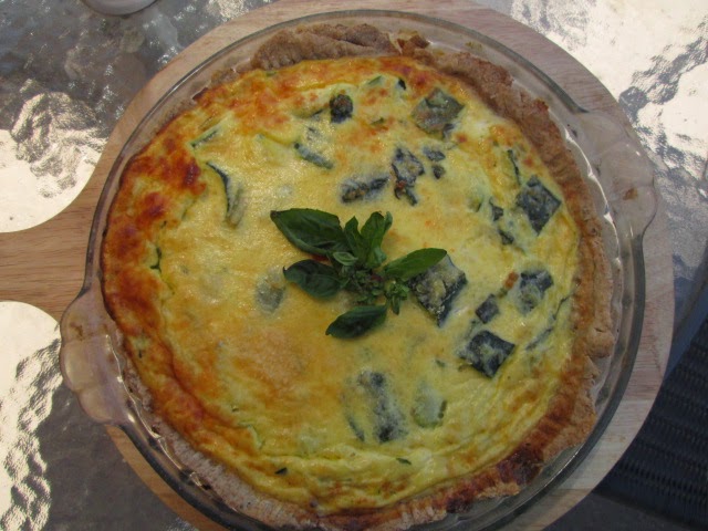 rye flour quiche with zucchini (quiche de harina de centeno  con zapallitos)