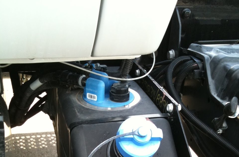 Cummins Diesel SCR DPF DEF Failure, Other OEM Aftertratment Pic's DEF Tank