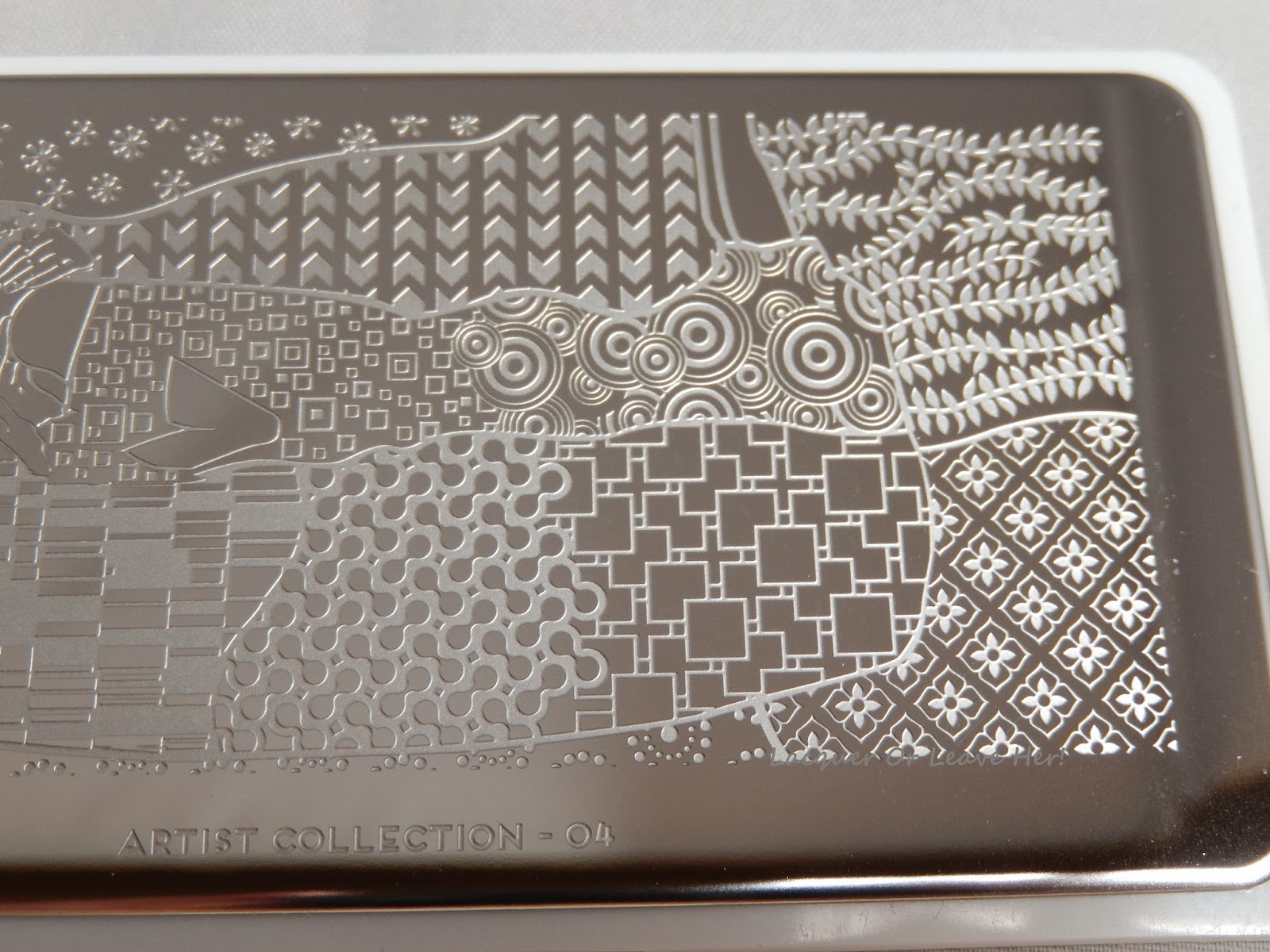 Lacquer or Leave Her! Review and HowTo MoYouLondon Artist