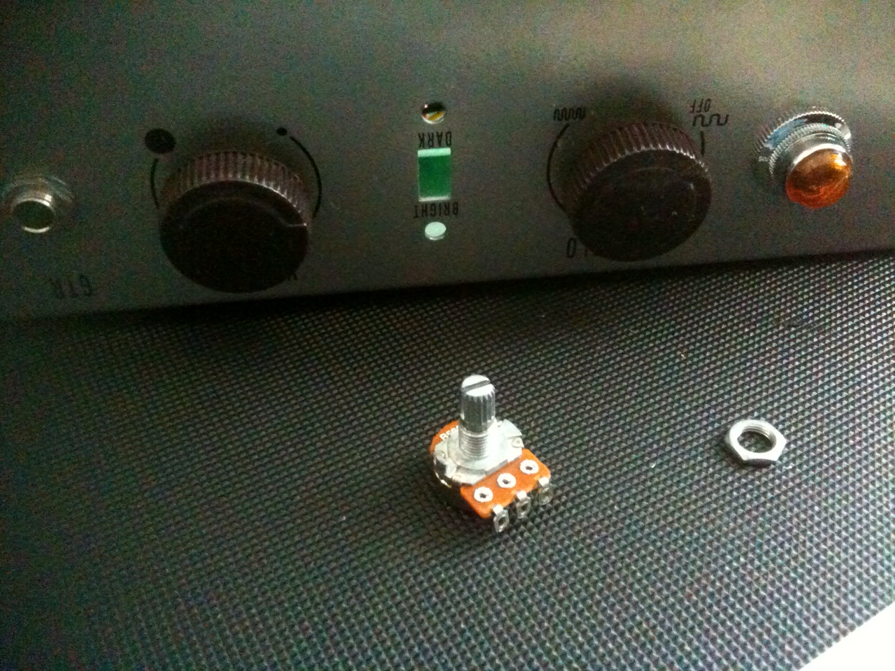 On a shoestring project Fender Excelsior tone pod mod