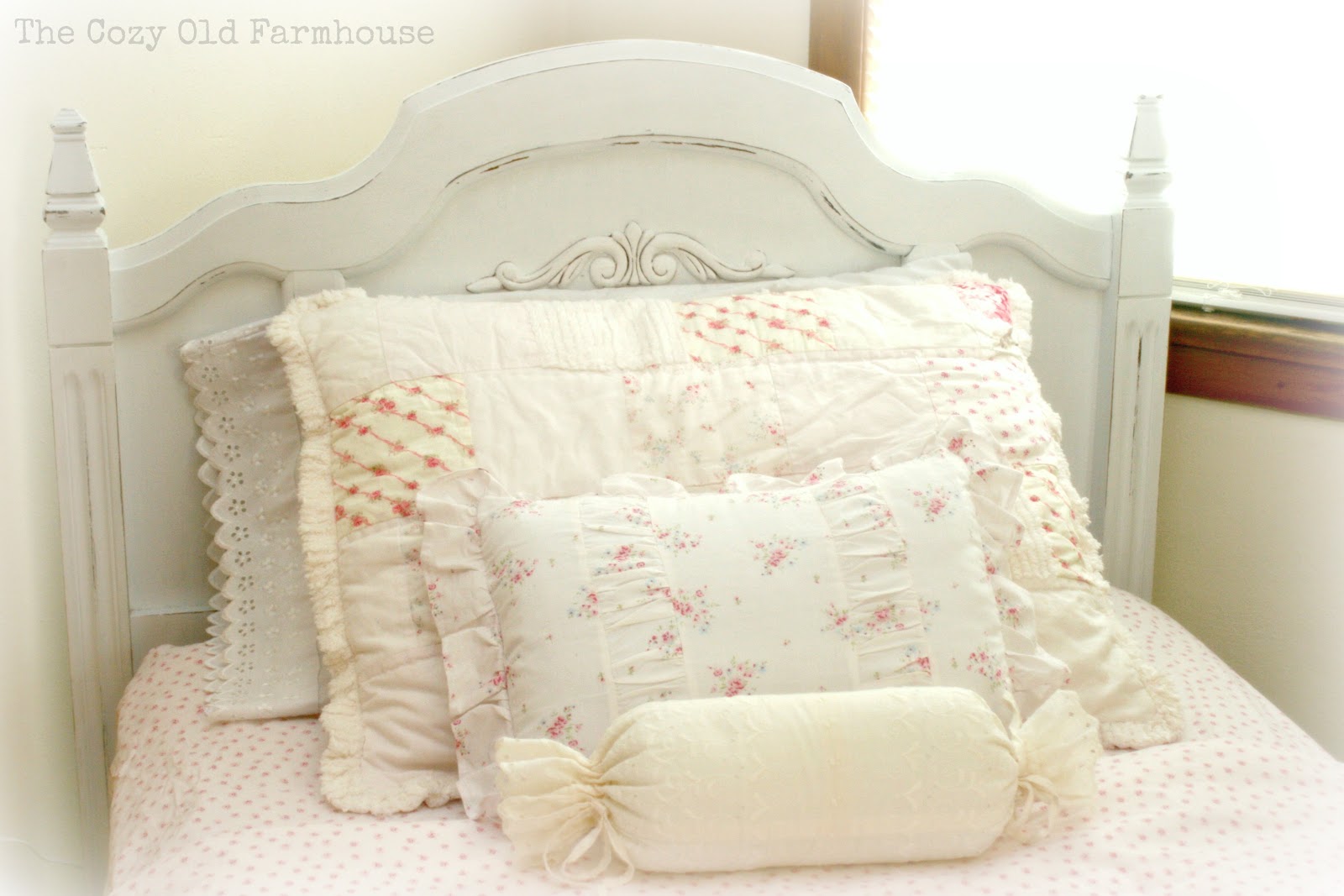 The Cozy Old "Farmhouse" A Shabby Chic Bed Makeover