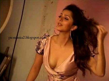 Bhumika Chawla - Cleavage Show in Sexy Photo Shoot cleavage show sexy hot photo gallery