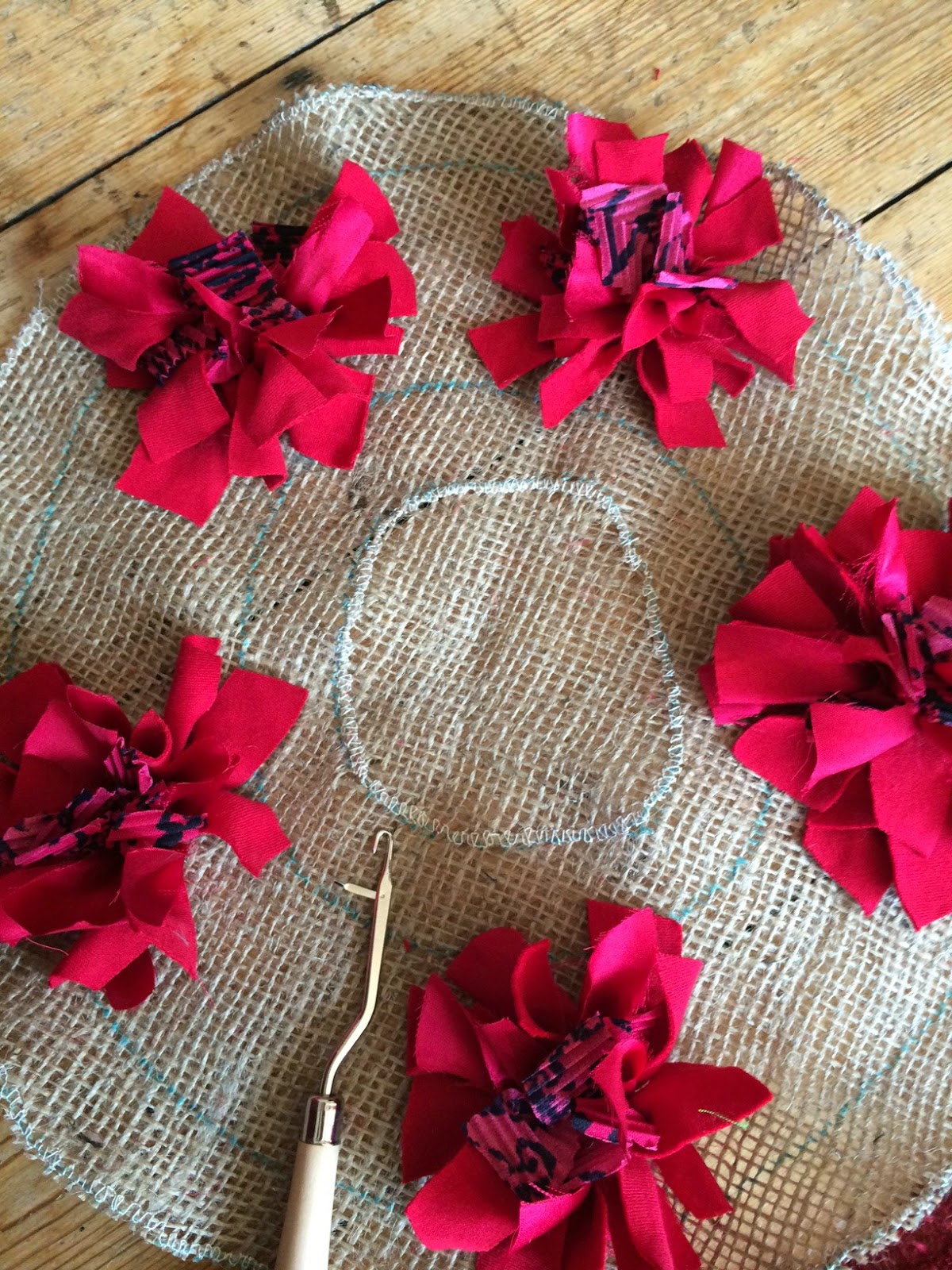 Me and my shadow Rag Rug Christmas Wreath