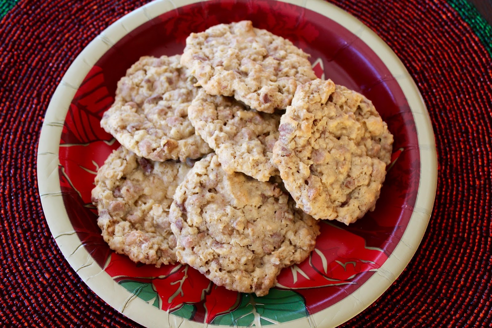 Living on Cloud Nine CINNAMON TOFFEE OATMEAL COOKIES