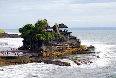 Daftar Tempat Wisata di Bali Tanah+lot+bali2