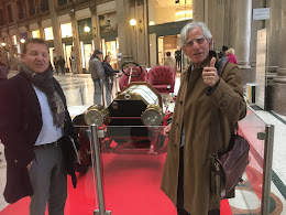 Galleria Sordi Roma - sullo sfondo la prestigiosa Lancia della targa Florio -1923