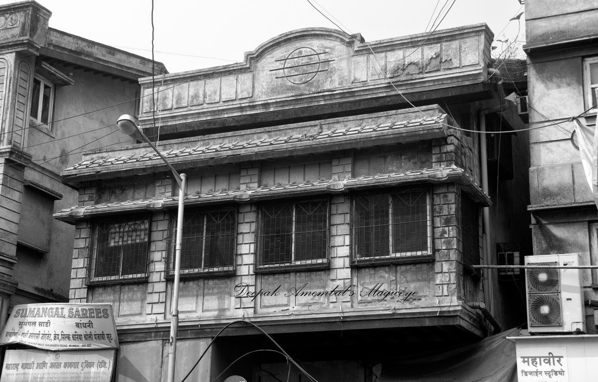 Mumbai daily: Monochrome mania