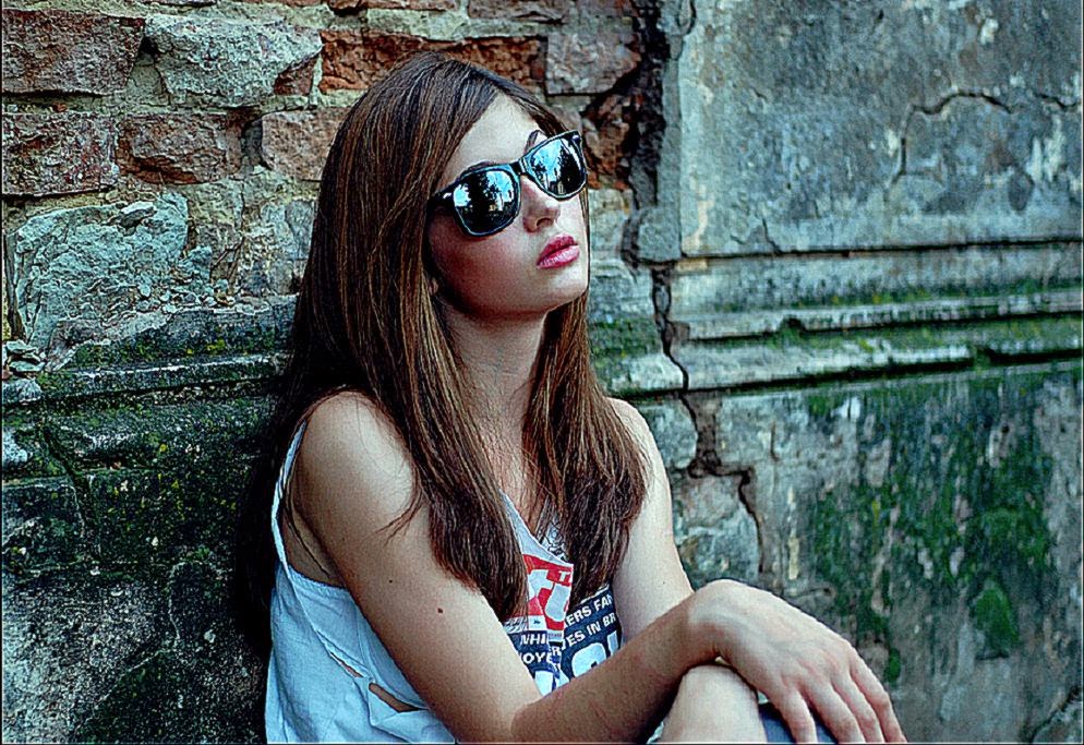 Stylish Girl wallpapers HD free walljpeg Stylish Girl wallpapers HD free walljpeg