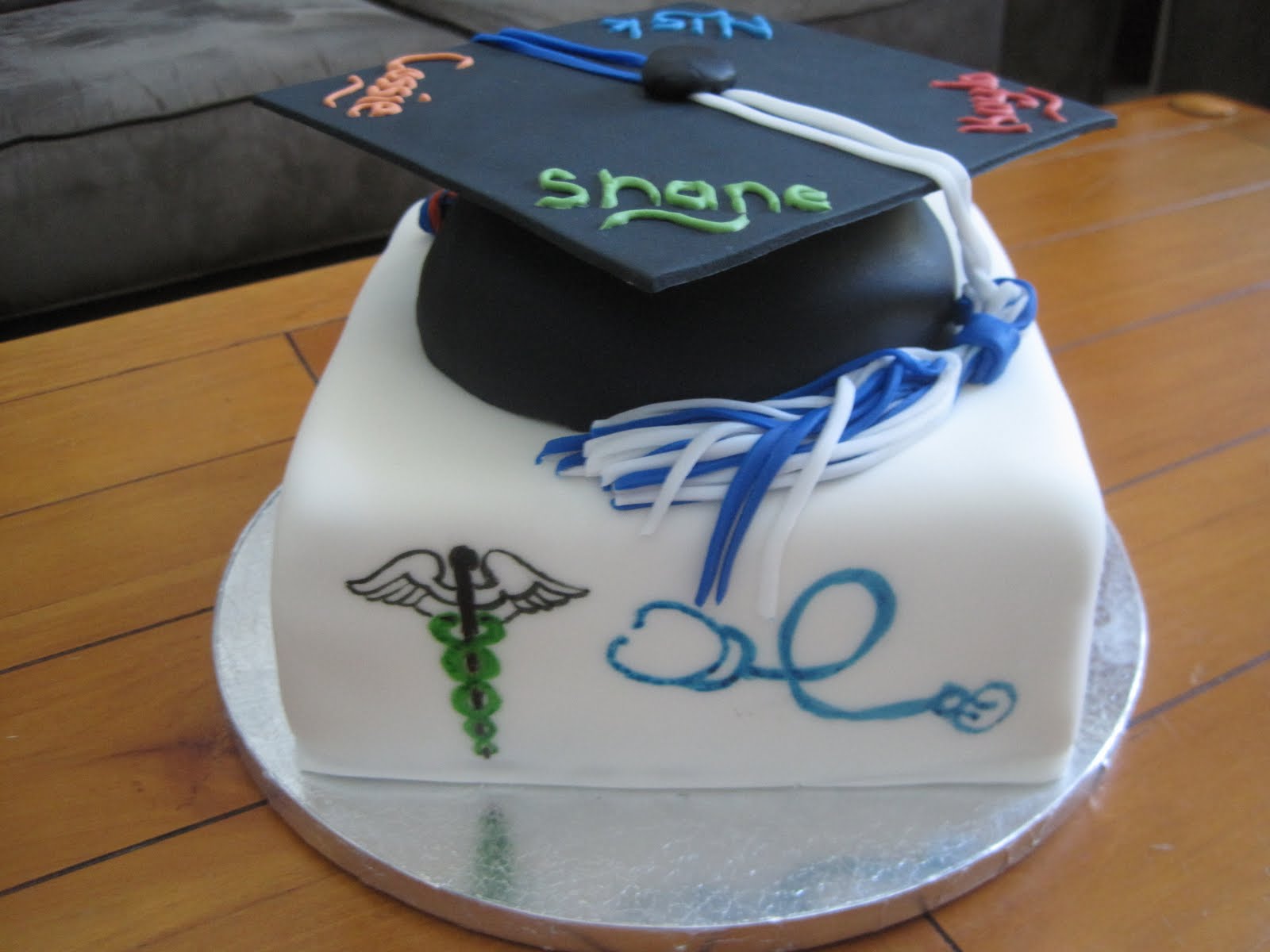 Cooper Cakes: Graduation Day!