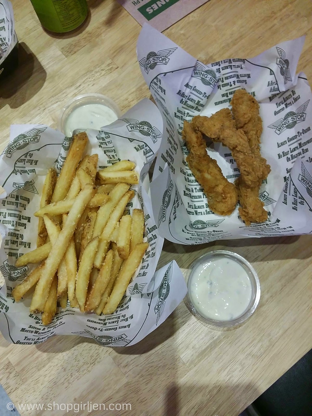 Shopgirl Jen: Wingstop experience from the wing experts