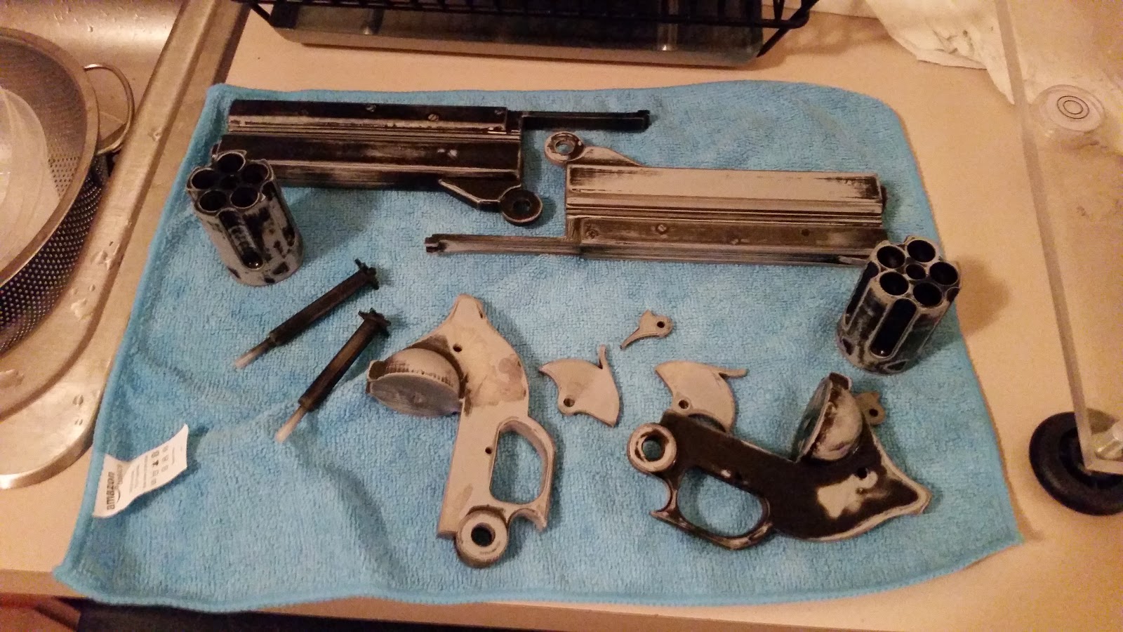 Commission 1 Vash and Knives Pistols Mirrored Line Props