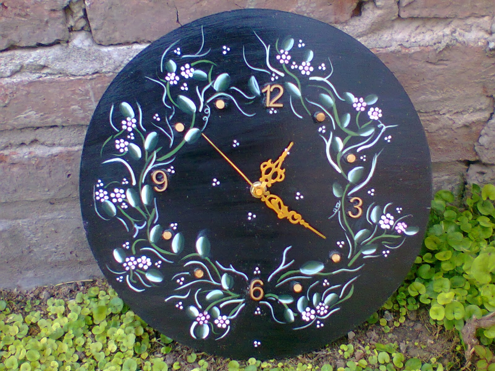 "Marty"Pintura Decorativa en madera: Relojes de pared