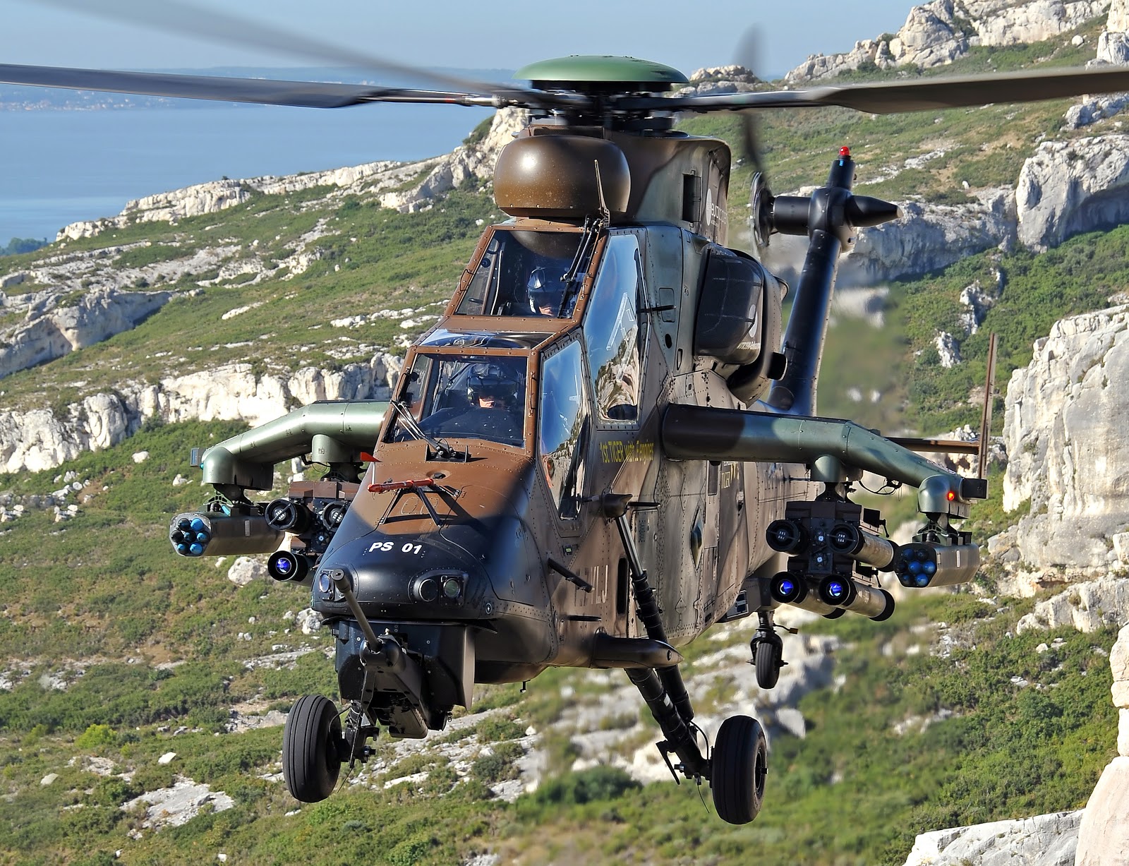 Борбени хеликоптери DIGIT-03774_Tiger_%25C2%25A9_Eurocopter+Anthony+Pecchi