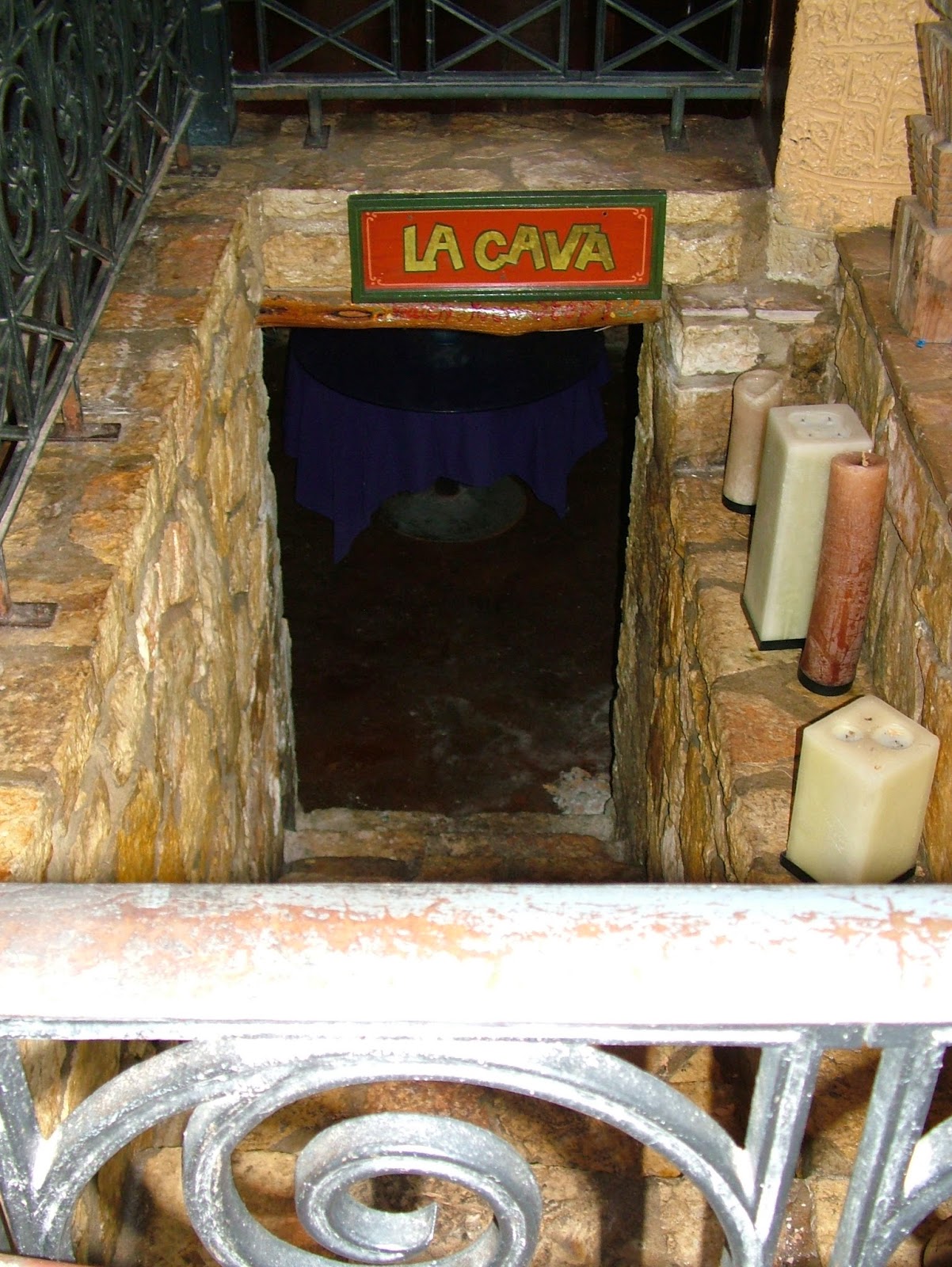 Ghosthunting San Antonio, Austin, & Texas Hill Country The Mansion