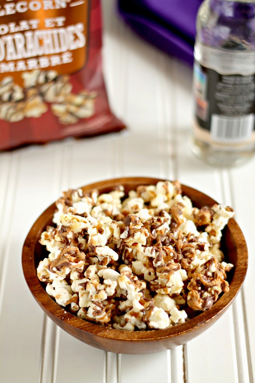 Popcorn Indiana's Chocolate Peanut Butter Drizzlecorn {Giveaway}