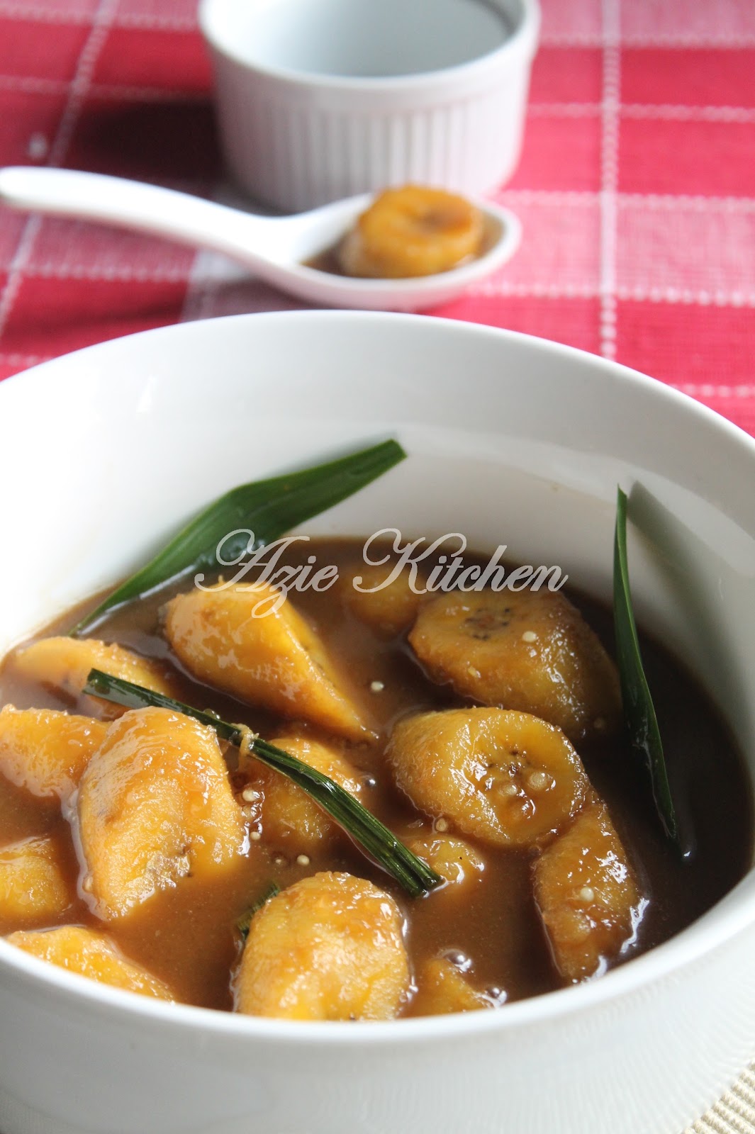 Azie Kitchen Biskut Coklat Chips Berkacang Sedap Favorite