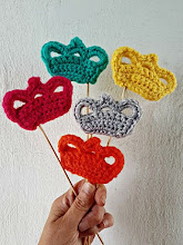 Mini-coronas a crochet