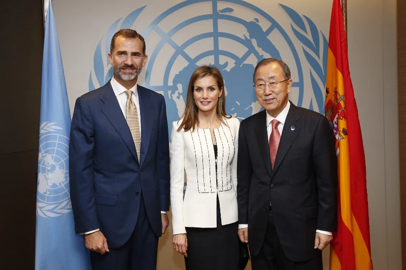 Le Roi Felipe et la Reine Letizia ont ensuite rencontré Ban Ki-Moon, le Secrétaire Général de l'ONU.