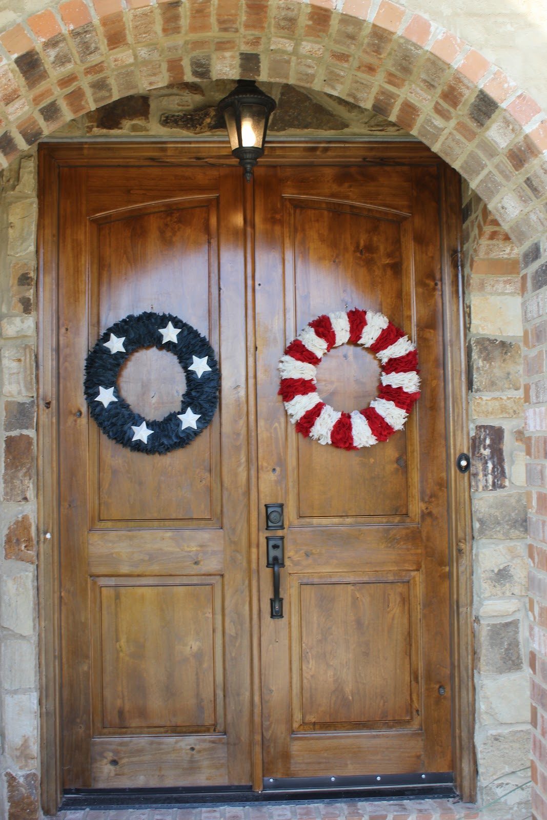 Life With Both Hands Full Stars and Stripes Wreath Tutorial