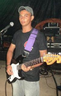 Izaac Guitarrista
