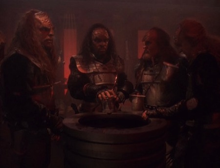 star-trek-the-next-generation-michael-dorn-klingon-drinking.jpg