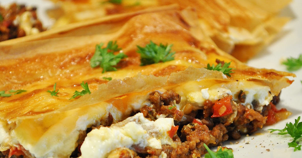 Küchenzaubereien: Börek vom Blech (mit Hackfleisch & Feta)