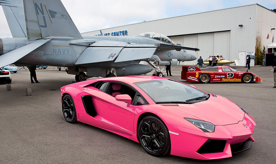 Lamborghini Aventador Pink 