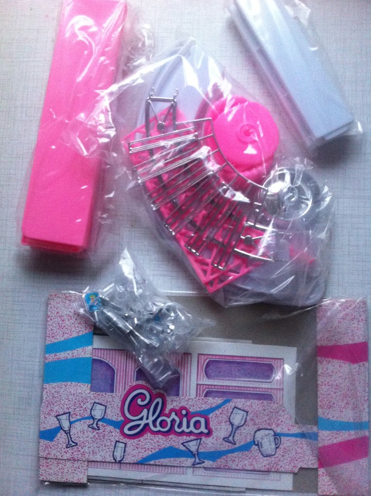 gloria happy hour playset