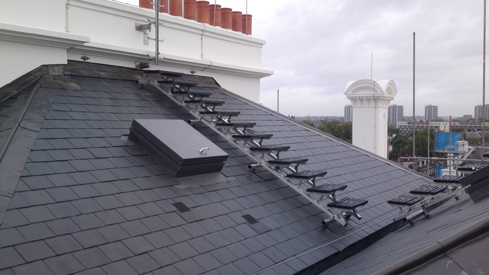 walk roof kee safety walkway access rooftop safe way pitched installations system roofs fall slate protection steps permanent rope types