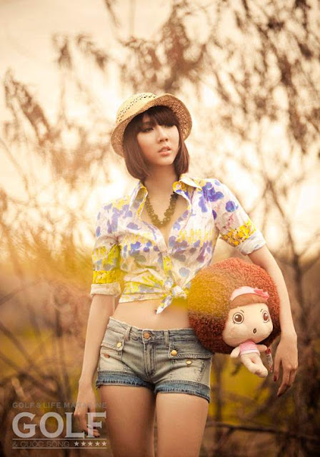 Ngoc Quyen is so hot