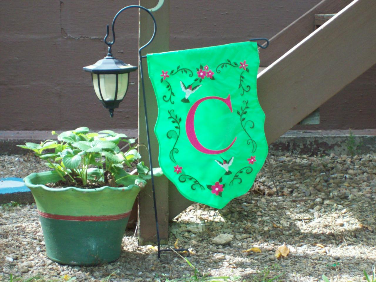 Mamawjs Moment Away Discount Decorative Flags Hummingbird Romance 