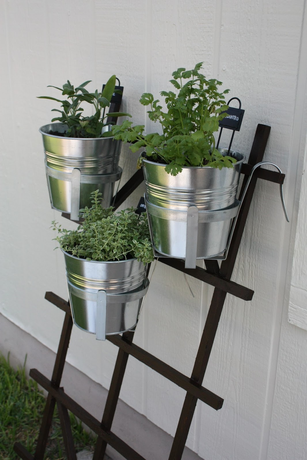 home depot garden supplies planters