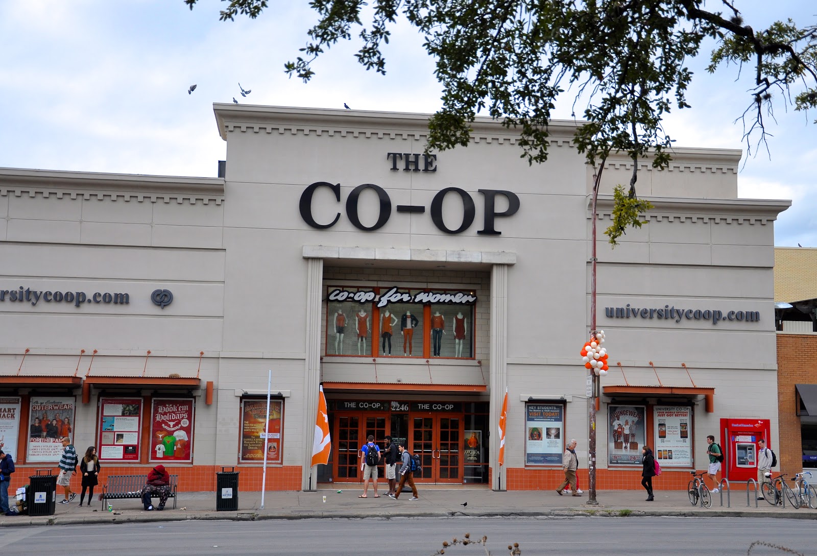 Stores on the "Drag" November 2012