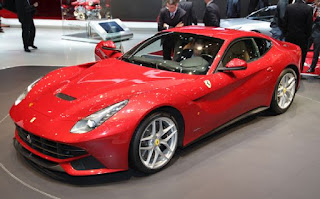2013-Ferrari-F12-Berlinetta-front-three-quarters
