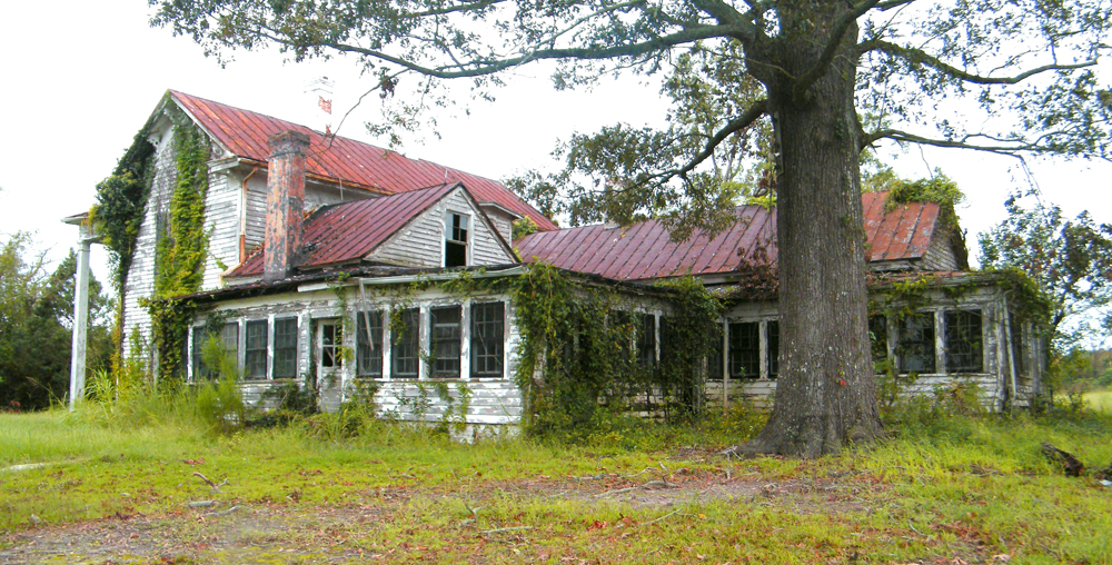 Slippin Southern Chippy Old Farm House Discovery