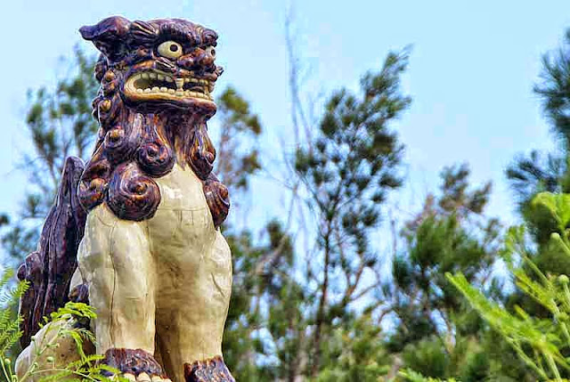 statue, shisa, guarding  bridge