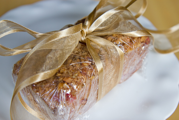 Holiday Gifts: Homemade Mini Loaves - The Yellow Table