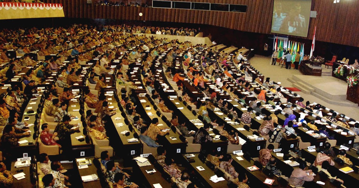 Infrastruktur dan Suprastruktur Politik di Indonesia