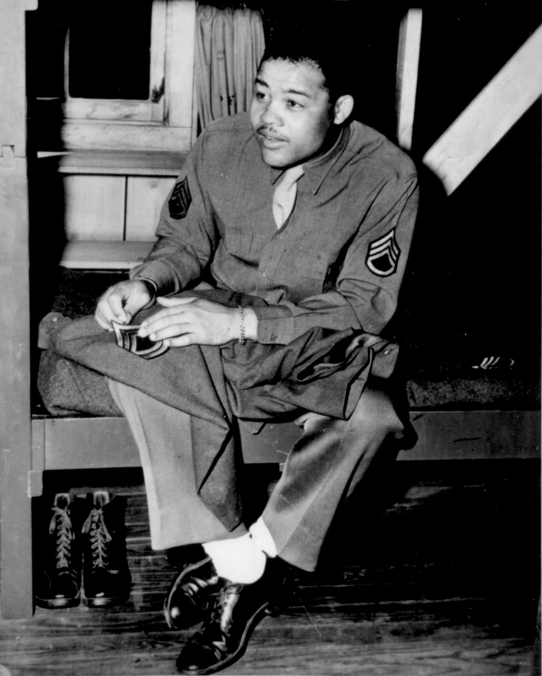 Joe Louis: From Boxing Gloves to Combat Boots