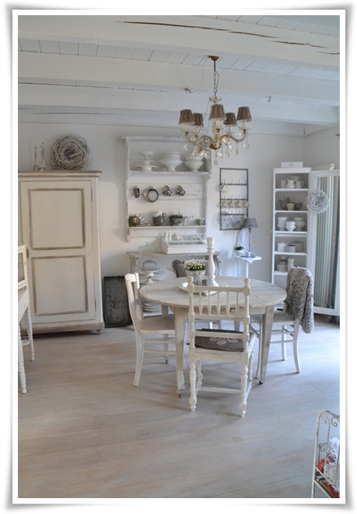 Frau K shabby chic: Küche & Esszimmer